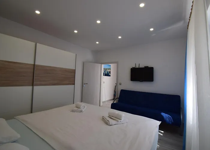 Bella Vista Lilly דירה בפורטורוז