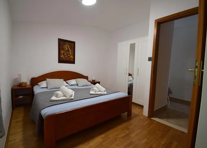 דירה Bella Vista Lilly בפורטורוז