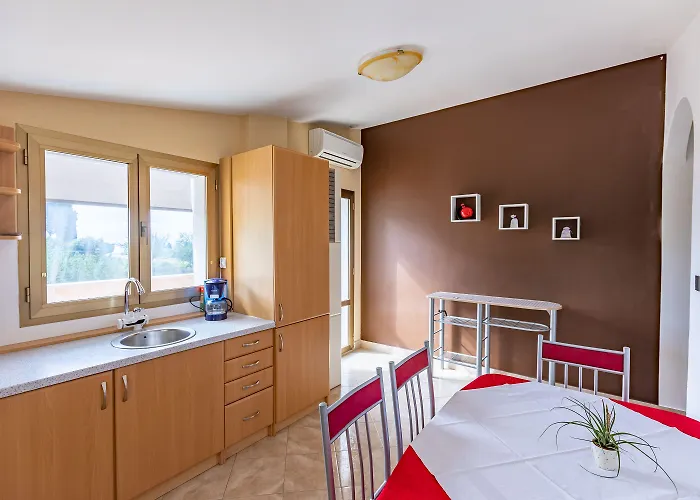 Bella Vista Lilly בפורטורוז